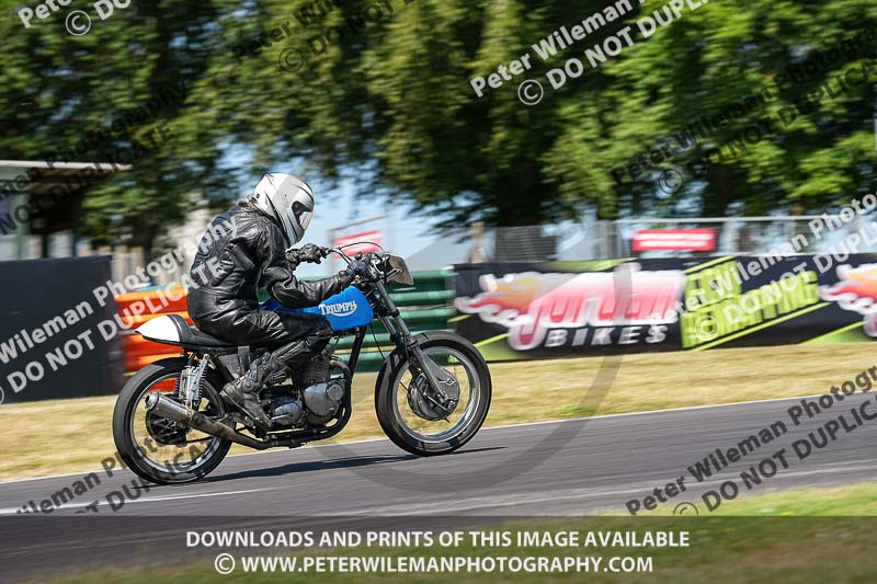 cadwell park;cadwell park photographs;cadwell trackday photographs;enduro digital images;event digital images;eventdigitalimages;peter wileman photography;racing digital images;trackday digital images;trackday photos